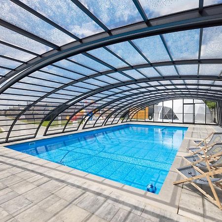 Rresort - Domki Z Krytym I Podgrzewanym Basenem, Sauna, Wifi, Parking W Cenie! Rewal Eksteriør bilde
