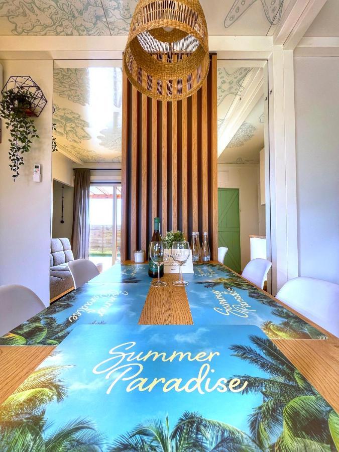 Rresort - Domki Z Krytym I Podgrzewanym Basenem, Sauna, Wifi, Parking W Cenie! Rewal Eksteriør bilde