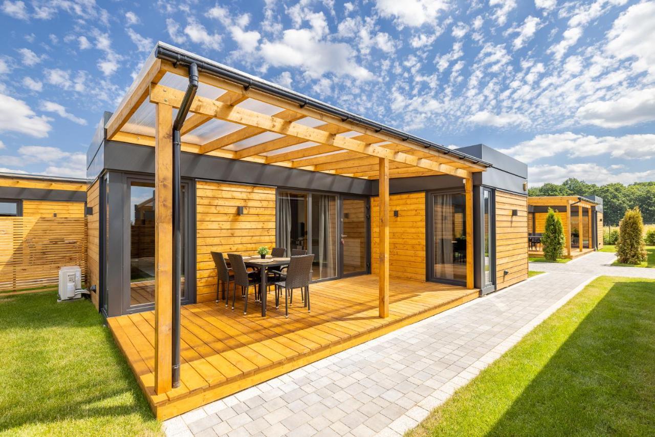 Rresort - Domki Z Krytym I Podgrzewanym Basenem, Sauna, Wifi, Parking W Cenie! Rewal Eksteriør bilde