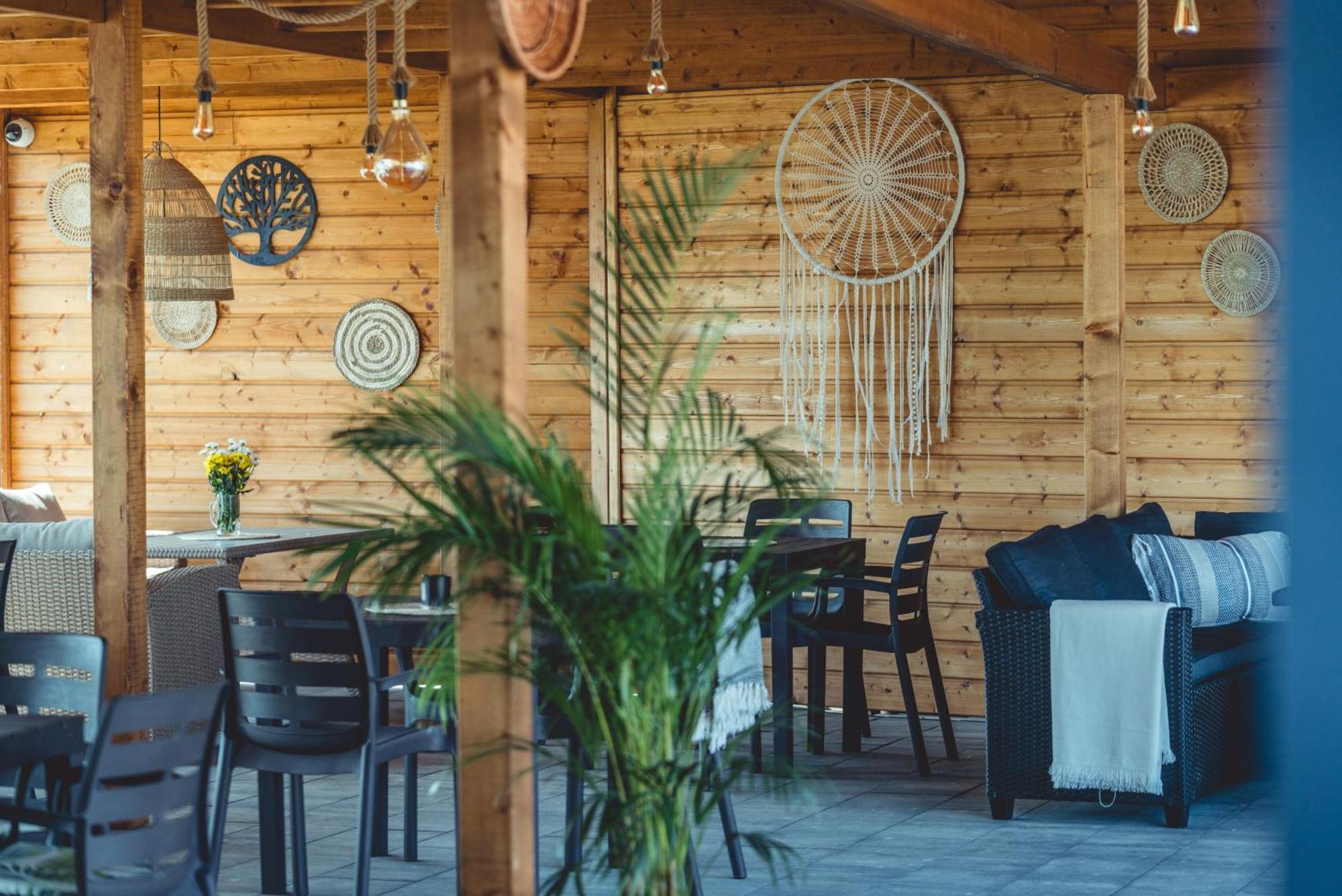Rresort - Domki Z Krytym I Podgrzewanym Basenem, Sauna, Wifi, Parking W Cenie! Rewal Eksteriør bilde